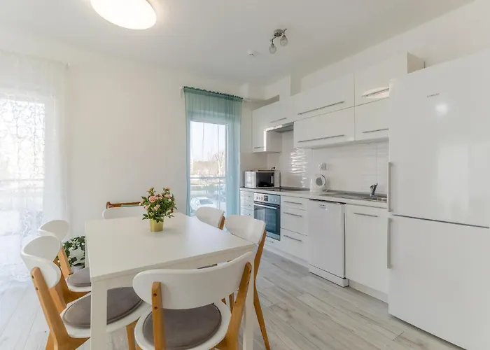 Admiral Luxury Vi By Bltn