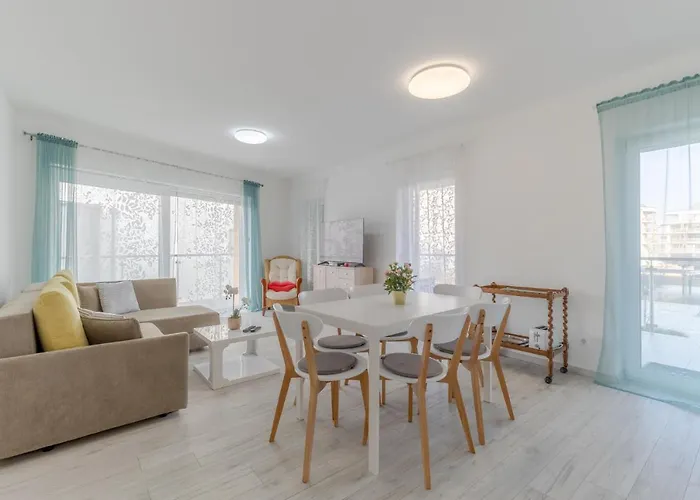 Admiral Luxury Vi By Bltn * Siófok